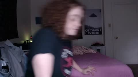 Strawberrylotsacake online show from 04/25/26, 02:36