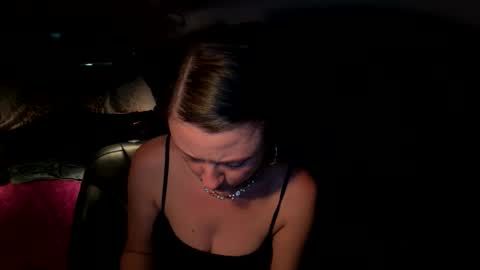 Snapshot of strawbrysugar chatting on 05/29/26, 03:26 Ruby Moon online show from 05/29/26, 03:26