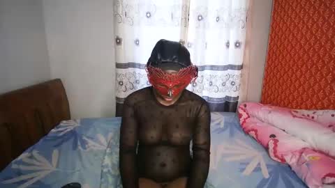 Snapshot of streetlioness chatting on 09/17/25, 06:26 streetlioness online show from 09/17/25, 06:26