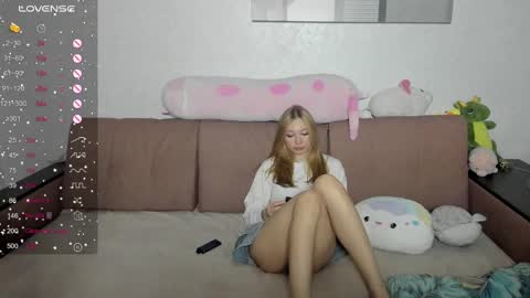 Snapshot of streis_mua chatting on 02/10/25, 08:00 Streis  open pvt online show from 02/10/25, 08:00