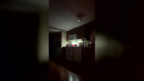 stringgreens777 online show from 01/12/26, 01:11