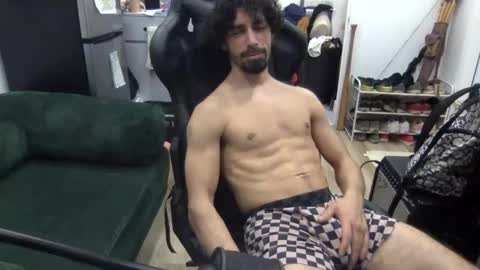 Snapshot of stringin69 chatting on 02/09/26, 07:45 stringin69 online show from 02/09/26, 07:45