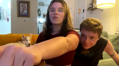 Snapshot of stringsandcurves chatting on 03/11/25, 01:26 StringsNCurves online show from 03/11/25, 01:26