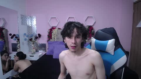 Nikolas And Sophia online show from 12/02/24, 12:18