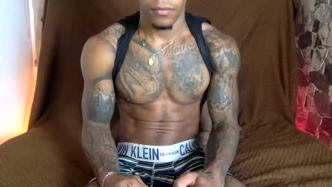 Snapshot of strong_blackboy chatting on 02/01/26, 04:55 strong blackboy online show from 02/01/26, 04:55