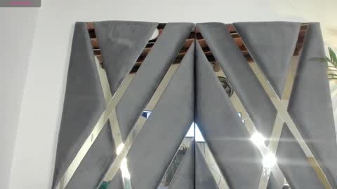 Alexa   online show from 03/11/25, 11:01