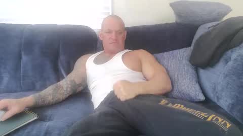 StrongAndHard online show from 11/05/25, 01:44