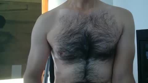 Snapshot of strongandmanly chatting on 01/13/25, 06:27 Strongandmanly online show from 01/13/25, 06:27