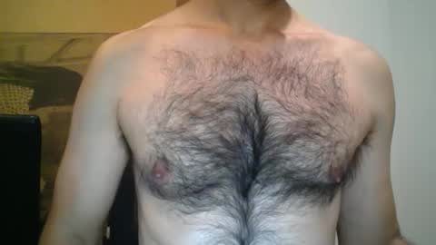 Snapshot of strongandmanly chatting on 01/14/25, 01:26 Strongandmanly online show from 01/14/25, 01:26