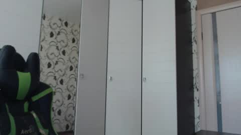 Alex online show from 09/11/25, 09:09