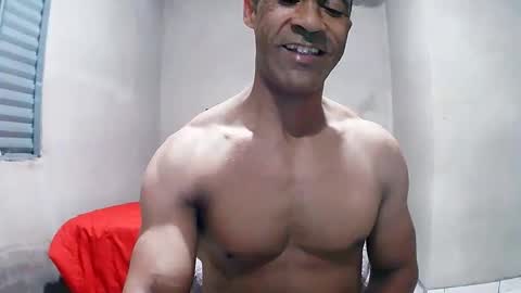 Snapshot of strongdaddyfantastic chatting on 05/28/26, 06:10 strongdaddyfantastic online show from 05/28/26, 06:10