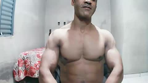 Snapshot of strongdaddyfantastic chatting on 06/03/26, 03:20 strongdaddyfantastic online show from 06/03/26, 03:20