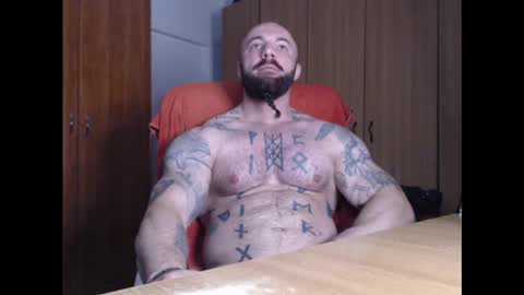 Snapshot of strongivan chatting on 12/30/24, 05:15 StrongIvan online show from 12/30/24, 05:15