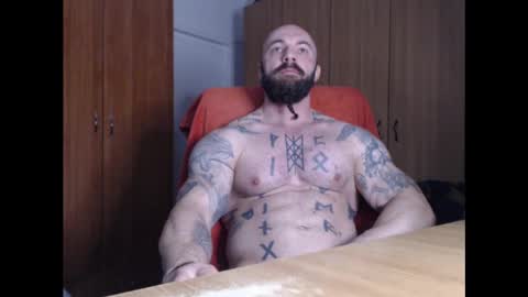 Snapshot of strongivan chatting on 01/15/25, 05:08 StrongIvan online show from 01/15/25, 05:08