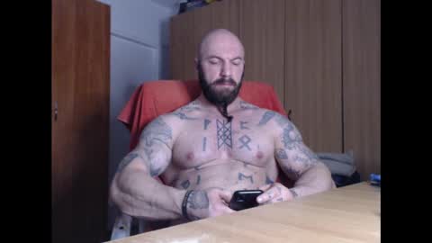 Snapshot of strongivan chatting on 02/15/25, 06:33 StrongIvan online show from 02/15/25, 06:33