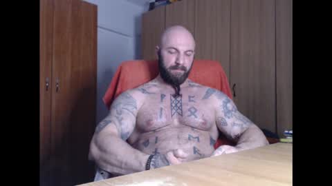 Snapshot of strongivan chatting on 03/02/25, 07:02 StrongIvan online show from 03/02/25, 07:02