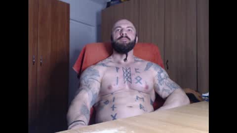 Snapshot of strongivan chatting on 03/04/25, 05:00 StrongIvan online show from 03/04/25, 05:00