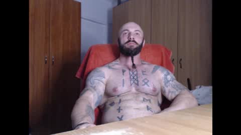 Snapshot of strongivan chatting on 09/10/25, 06:19 StrongIvan online show from 09/10/25, 06:19