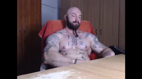 Snapshot of strongivan chatting on 09/15/25, 06:13 StrongIvan online show from 09/15/25, 06:13