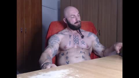 Snapshot of strongivan chatting on 10/23/25, 06:39 StrongIvan online show from 10/23/25, 06:39