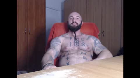 Snapshot of strongivan chatting on 11/10/25, 07:24 StrongIvan online show from 11/10/25, 07:24