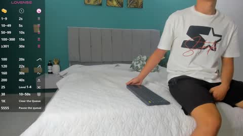 Snapshot of stroong_couple_ chatting on 01/25/25, 02:47 Strong Couple online show from 01/25/25, 02:47