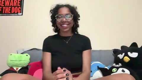 Snapshot of strrwberry chatting on 03/05/25, 05:07 strrwberry online show from 03/05/25, 05:07