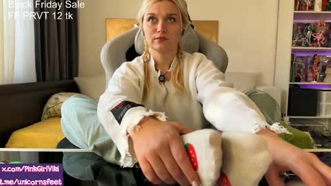 goddess online show from 11/29/25, 11:57