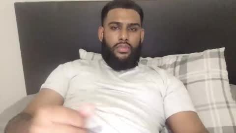 Snapshot of stuckinthe222 chatting on 11/02/25, 06:16 stuckinthe222 online show from 11/02/25, 06:16