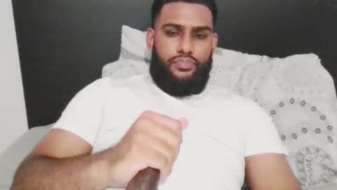 Snapshot of stuckinthe222 chatting on 11/03/25, 03:41 stuckinthe222 online show from 11/03/25, 03:41