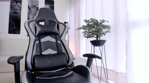 Samuel online show from 11/05/25, 01:55