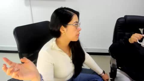 studcb_ online show from 12/19/25, 01:07