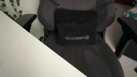 CuriousStudentBi online show from 09/15/25, 01:11