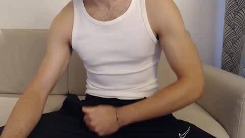 Snapshot of studfromparis chatting on 10/23/25, 10:36 Stud From Paris online show from 10/23/25, 10:36