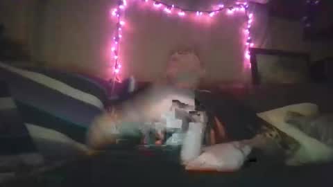 Snapshot of studio311 chatting on 12/23/25, 08:45 studio311 online show from 12/23/25, 08:45