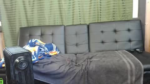 StudioWahines online show from 01/12/26, 04:01