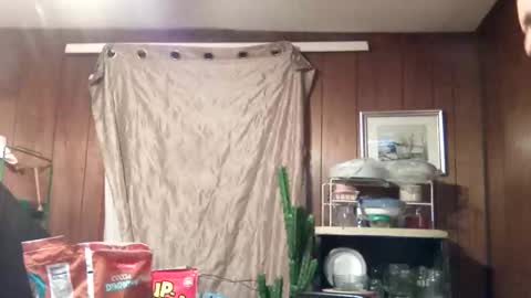 Snapshot of stuffamuffagus69 chatting on 12/14/25, 04:40 stuffamuffagus69 online show from 12/14/25, 04:40