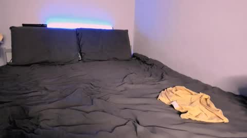 Mary online show from 02/22/25, 04:40