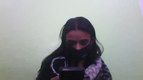 Snapshot of stylish0000008 chatting on 12/12/24, 06:53 Indian Couple online show from 12/12/24, 06:53