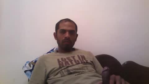 Snapshot of stylish0000008 chatting on 10/21/25, 04:41 Indian Couple online show from 10/21/25, 04:41