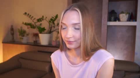 Mure online show from 04/18/26, 05:55