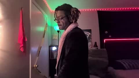 Snapshot of suavechocolatecity chatting on 09/23/25, 05:10 Hot Chocolate online show from 09/23/25, 05:10