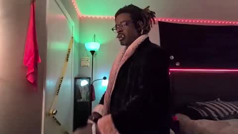 Snapshot of suavechocolatecity chatting on 09/28/25, 01:27 Hot Chocolate online show from 09/28/25, 01:27