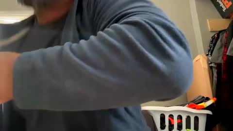 Snapshot of suavecito67 chatting on 12/11/24, 06:20 suavecito67 online show from 12/11/24, 06:20