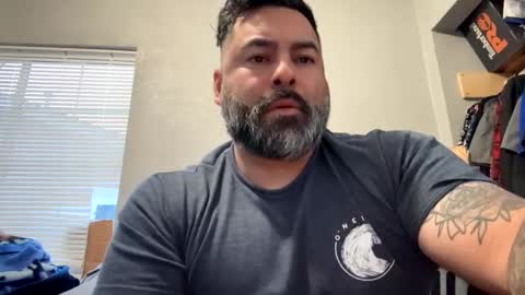 Snapshot of suavecito67 chatting on 12/12/24, 12:38 suavecito67 online show from 12/12/24, 12:38