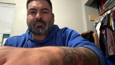 Snapshot of suavecito67 chatting on 02/01/25, 01:44 suavecito67 online show from 02/01/25, 01:44