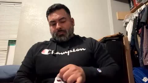 Snapshot of suavecito67 chatting on 02/04/25, 07:40 suavecito67 online show from 02/04/25, 07:40