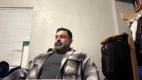 Snapshot of suavecito67 chatting on 02/08/25, 02:27 suavecito67 online show from 02/08/25, 02:27