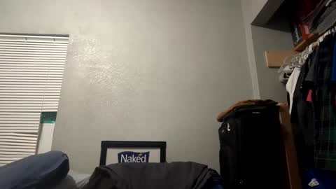 Snapshot of suavecito67 chatting on 02/12/25, 03:29 suavecito67 online show from 02/12/25, 03:29