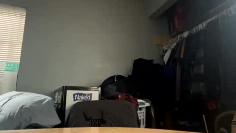 Snapshot of suavecito67 chatting on 02/22/25, 03:58 suavecito67 online show from 02/22/25, 03:58